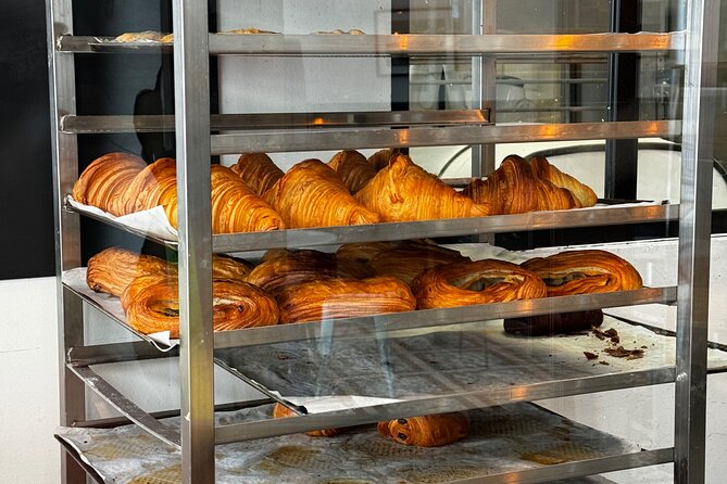 #1 Montmartre Pastries & Chocolate Food Tour with 6+ Tastings - The Sacré-Cœur photo pause: why a quick view stop is still useful