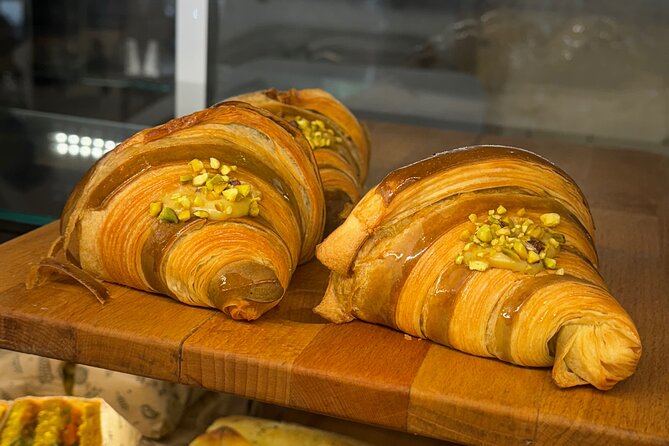 #1 Montmartre Pastries & Chocolate Food Tour with 6+ Tastings - How the guide shapes the experience (Paulette, Sylvie, James, Angela, Rachel, Ananya)