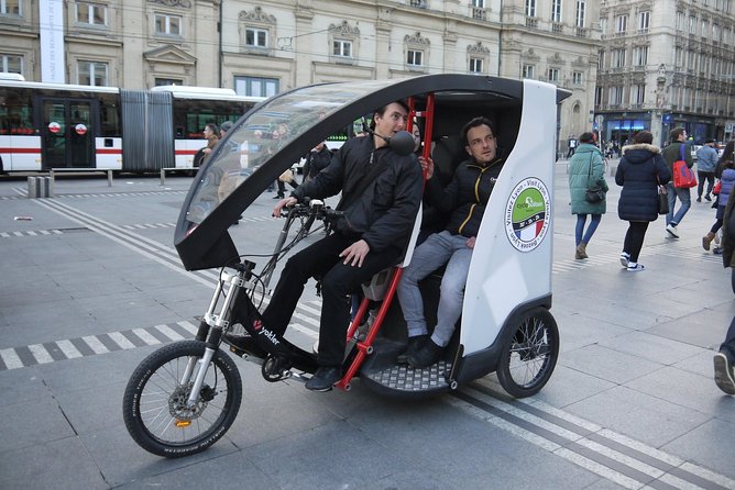 1 or 2-Hour Pedicab tour of Lyon - Where You Start: Place Bellecour Setup in Real Life