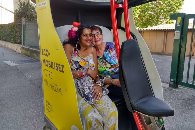 1 or 2-Hour Pedicab tour of Lyon - Comfort and Cleanliness: Rain, Wind, Sun, and a Sanitized Ride