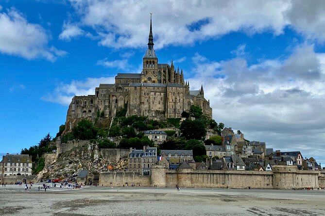 2-day Mont Saint-Michel, Full D-Day, Normandy Private from Paris - Overlord Museum and Omaha Beach