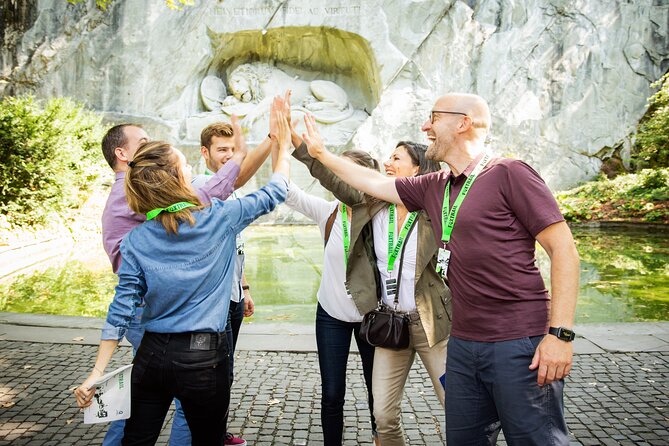 2 hour outdoor group activity in Paris: SAINT GERMAIN - Your trail kit: printed instructions plus teamwork