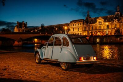 2-hour Private Night Ride in a Citroën 2CV in Paris - Montmartre, from Place du Tertre to the Moulin Rouge