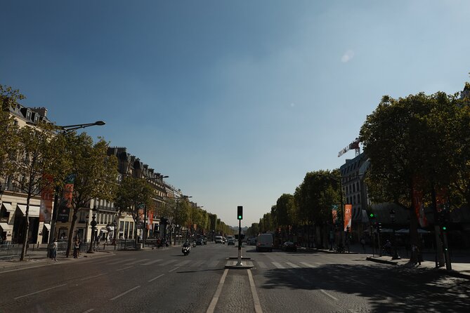 2-Hour Private Paris Champs-Élysées Walking Tour - Walking the Champs-Élysées for 30 minutes