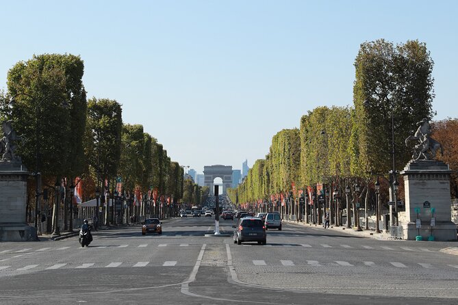 2-Hour Private Paris Champs-Élysées Walking Tour - What the art historian guide adds