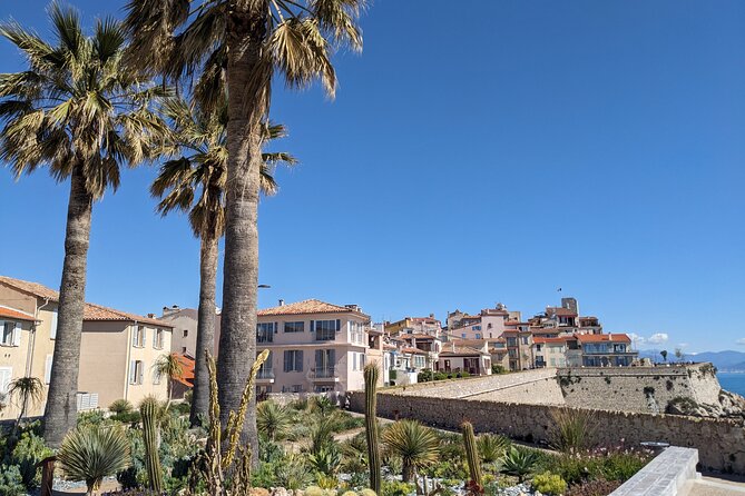 2 Hour Walking Tour in the Old Town of Antibes - Key highlights you’ll feel on the street