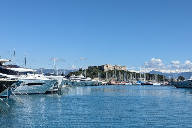 2 Hour Walking Tour in the Old Town of Antibes - Safranier: the old-street maze where time slows down