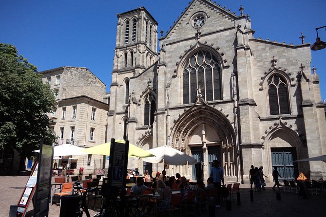 2 hours - Bordeaux Private tour with a native guide - Place de la Bourse and the Mirror of Water