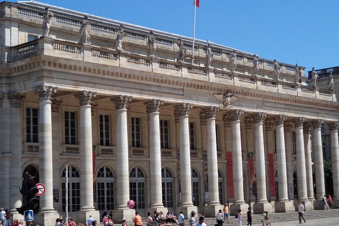 2 hours - Bordeaux Private tour with a native guide - Quinconces Square and the Monument aux Girondins