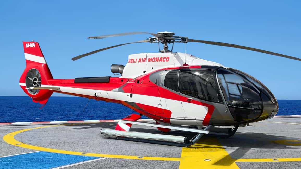 20-minute panoramic flight from Nice - Price, value, and the best occasion for booking