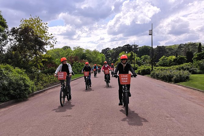 2h - Electric Bike Tour of Lyon with a Local Guide - Rhône riverbanks and the city hall square: where the bike route feels special