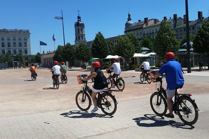 2h - Electric Bike Tour of Lyon with a Local Guide - Parc de la Tête d’Or: why the park stop is the payoff
