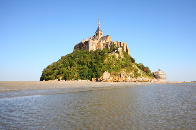 3 Days Trip to Normandy, Loire and Mont Saint Michel from Paris - Day 2: St-Malo ramparts and Mont Saint-Michel’s abbey stairs