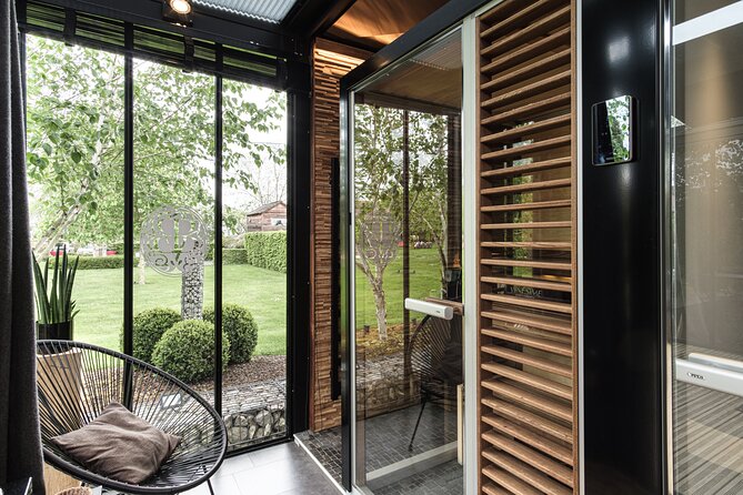 45 Minute Beauty Parenthèse Facial Treatment in Burgundy - Entering the private cocoon at Le Cube Massages & Spa Vinésime