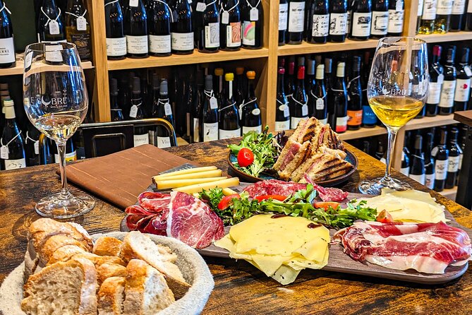 4h Night Food Tour of Bordeaux - Five small plates across Bordeaux
