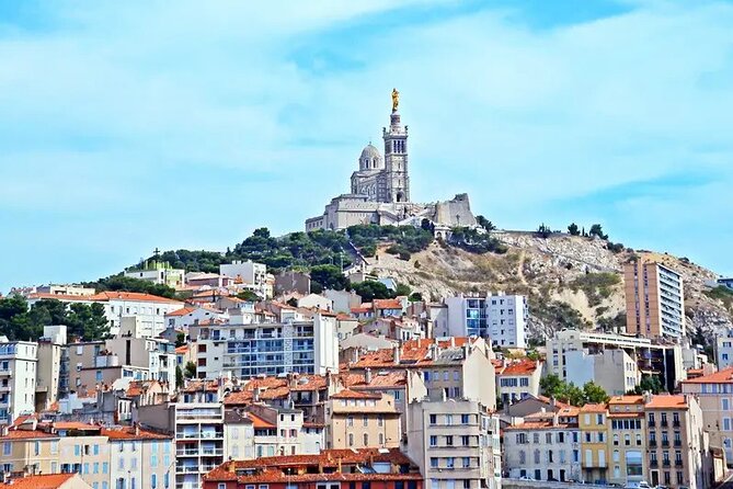 5-Hour Private Sightseeing Tour of the Provence from Marseille in Luxury Car - Palais du Pharo and Palais Longchamp: Gardens and Fountains for Photo Lovers