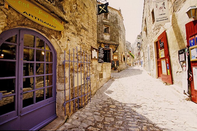 A day in Provence: Les Baux de Provence, Saint Rémy and more - Aix-en-Provence gives the day an urban start