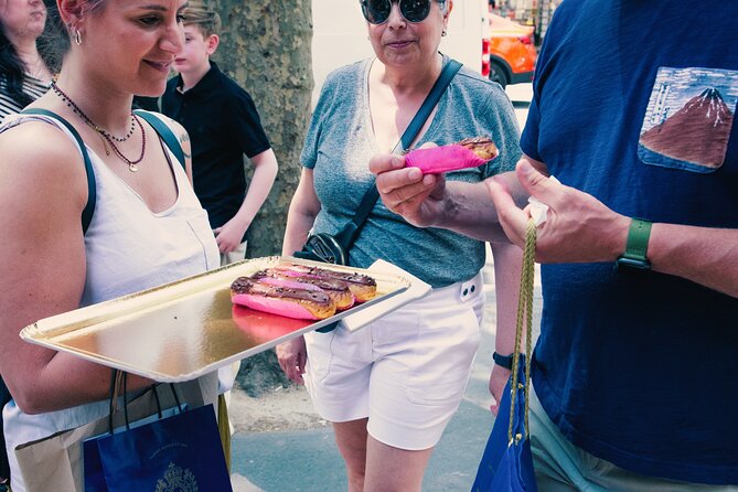 A Morning in Paris Food Tour: Croissants, Baguettes & Chocolate - Stop-by-stop: what you’ll taste and what to look for