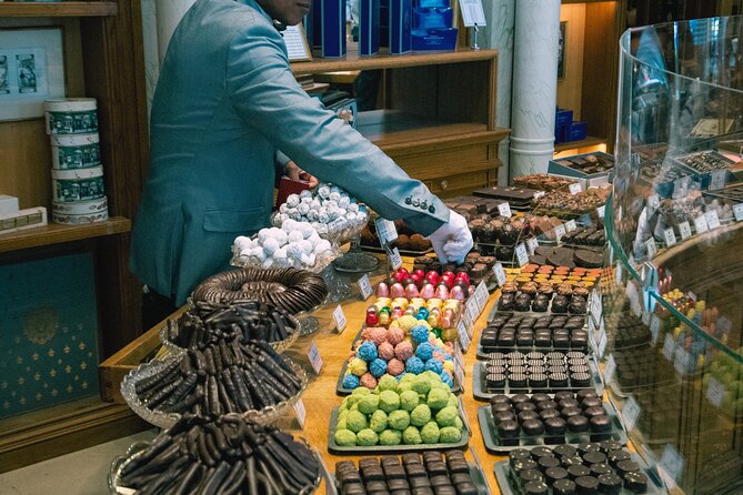 A Morning in Paris Food Tour: Croissants, Baguettes & Chocolate - Price and value: what $125.77 buys you in real terms
