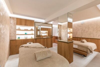 Access to the SPA in Biarritz - The 30°C pool and two whirlpools