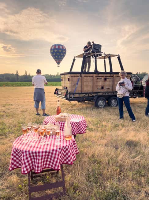 Amboise Hot-Air Balloon Sunset Ride over the Loire Valley - Quick Loire Balloon Highlights