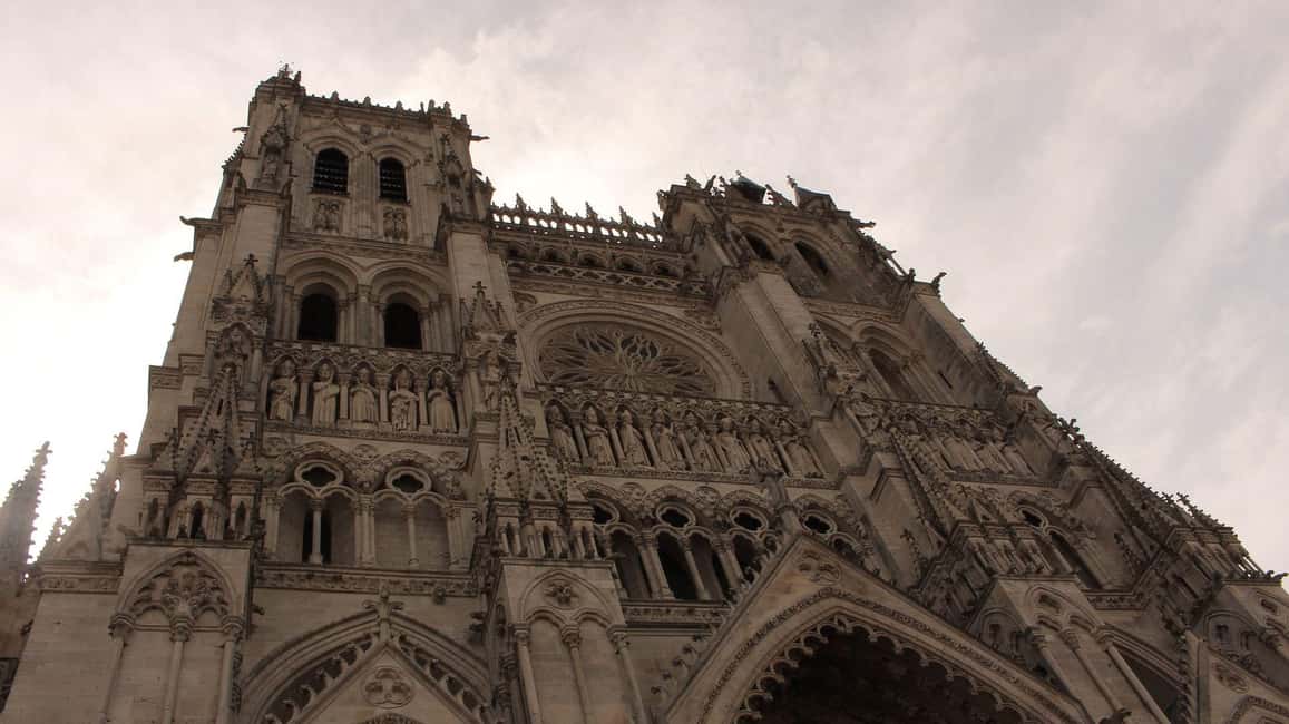 Amiens Private Guided Walking Tour - Starting beneath Amiens’ Gothic cathedral