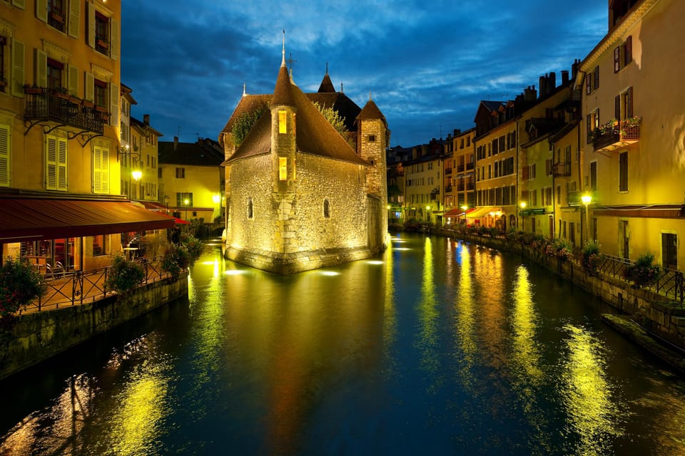 Annecy: Escape game outdoor - the shadow of the sword - Price and value: about $22 for up to 4 people