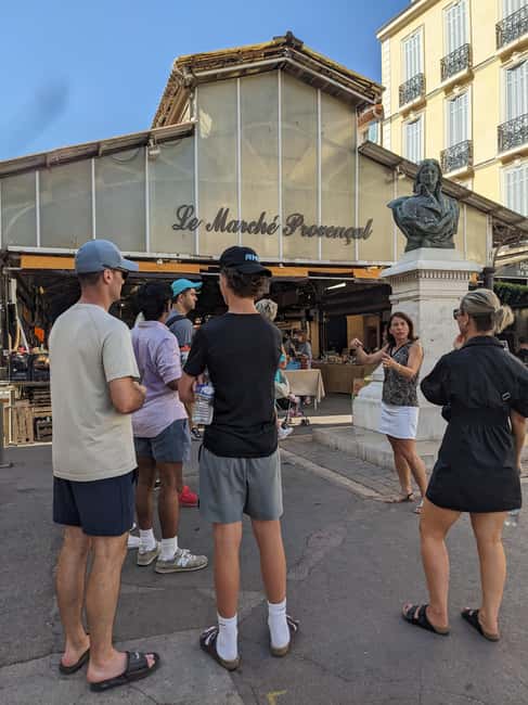 Antibes: 2 hour walking tour in the old town - Le Nomade, Gravette Beach, and Fort Carré (Square Fort) up close