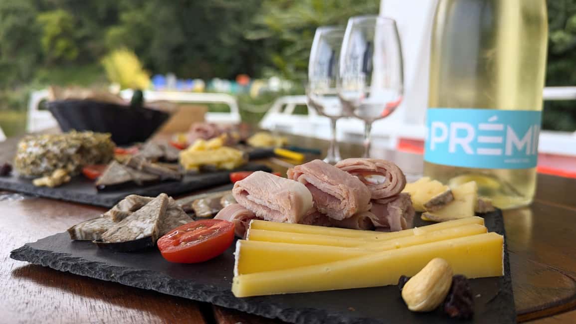 Aperitif Bistro by boat on the Canal de la Rance - Key points to know before booking