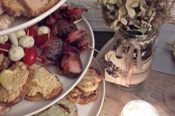 Aperitif dinner in a bohemian caravan - What your two-hour evening includes