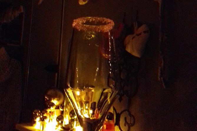 Aperitif dinner in a bohemian caravan - Price and the value of a private date night
