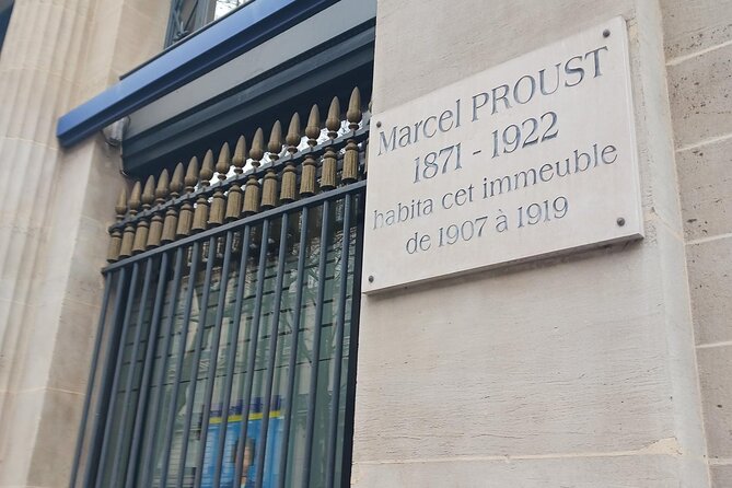 Architectural Bourgeois Paris 19th Century - Gare Saint-Lazare and the money of the railway age