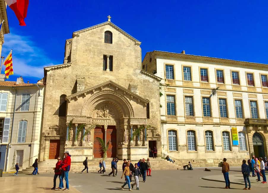 Arles & Camargue Natural Park (including Aigues Mortes) - Why this route works as a full day from Avignon