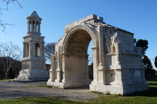 Arles, Les Baux and Saint Remy de Provence from Marseille - From Marseille Vieux Port to Provençal Provence, in one day