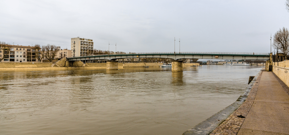 Arles Vincent Van Gogh Walking Tour with an APP - Fondation Vincent Van Gogh: where the context tightens