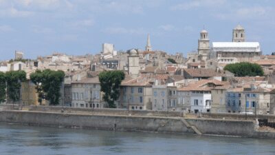 Arles : Walking tour Arles in Vincent Van Gogh's Footsteps - Place du Forum and the start of Café Terrace at Night