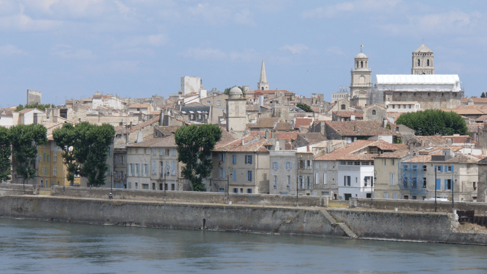 Arles : Walking tour Arles in Vincent Van Gogh's Footsteps - Place du Forum and the start of Café Terrace at Night