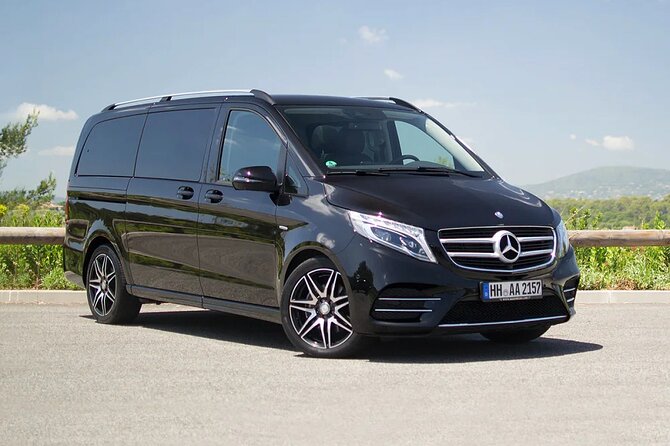 Arrival Transfer from Paris Train Stations to Paris by car or van - From a central station to your accommodation