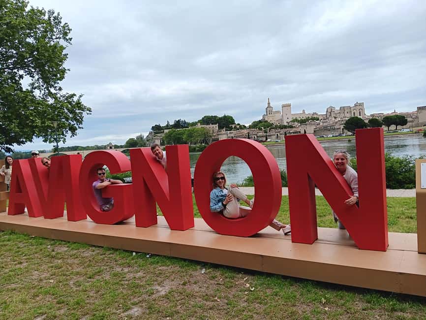 Avignon: City Walking Tour with Popes Palace Entry - Why the guided palace tour feels different than self-guided