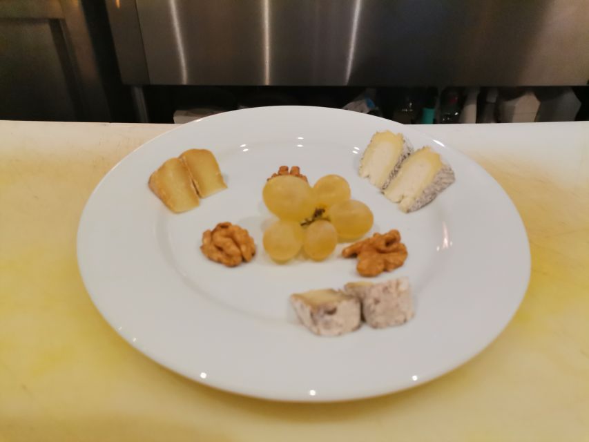 Avignon: Cooking Class and Lunch with a Local Chef - Sitting down to the lunch you prepared