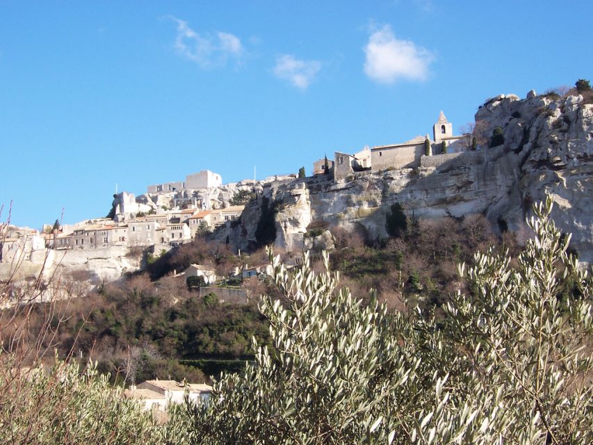 Avignon: Pont du Gard, Saint Remy and Les Baux Half-Day Tour - Les Baux-de-Provence: Medieval Lanes With Real Hilltop Views