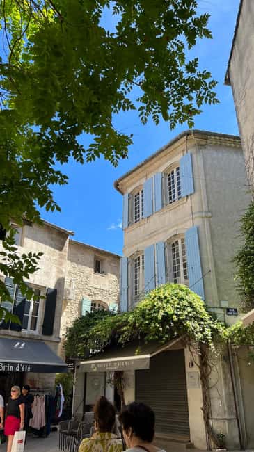 Avignon: Pont du Gard, Saint Remy and Les Baux Half-Day Tour - Transport, Group Size, and the Guide Effect