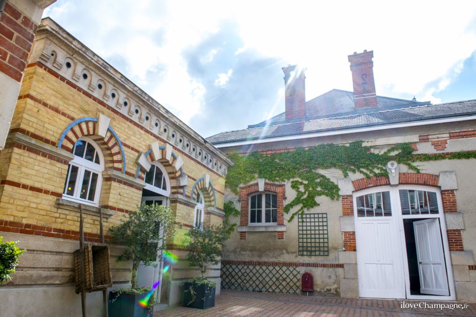 Aÿ-Champagne: Champagne House Tour and Tasting Class - Le Clos Corbier in Mareuil-sur-Ay: a smaller-house feel with real education