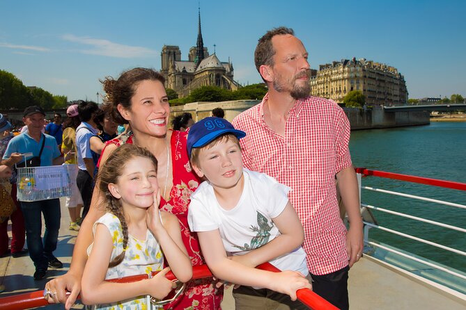 Bateaux Mouches Sightseeing Cruise in Paris with Champagne - The Best Time to Go (and Who Should Book)