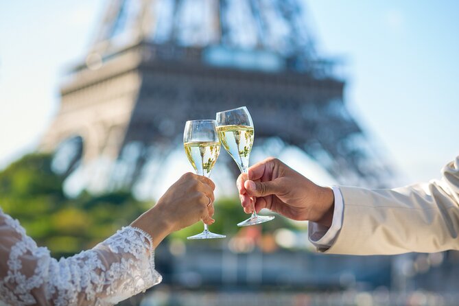Bateaux Mouches Special Marriage Proposal Dinner Cruise in Paris - The Seine as the evening’s main setting
