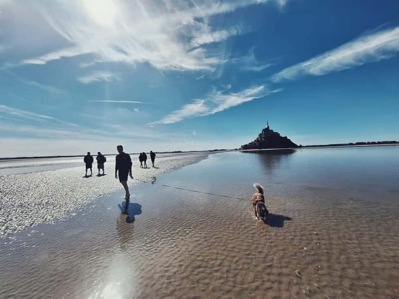 Bay of Mont Saint-Michel : Quicksands + See The Tide Coming - Setting out barefoot near the Archangel