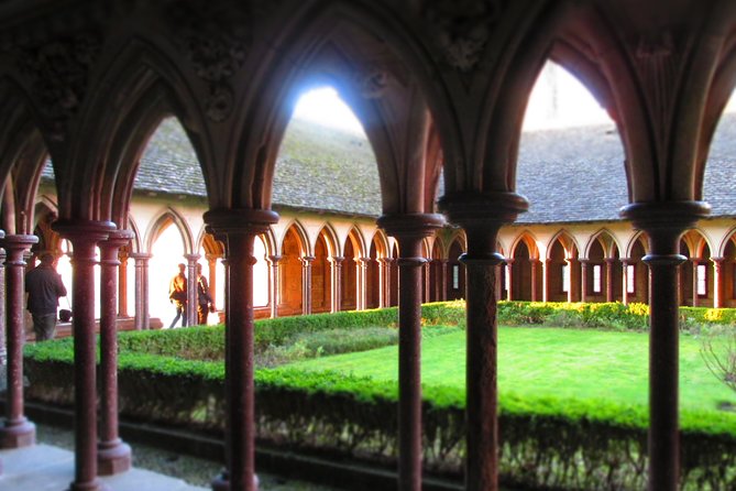 Bayeux: Mont Saint Michel Experience Tour with Fast Pass - Who will get the most from Lena’s guiding