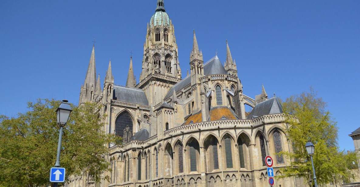 Bayeux: Private Guided Walking Tour - Starting beside the famous Bayeux embroidery