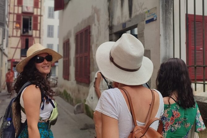 Bayonne Food Gastronomic Tour - Taste 10 Basque specialties - Passing Sainte-Marie Cathedral and Rue d’Espagne