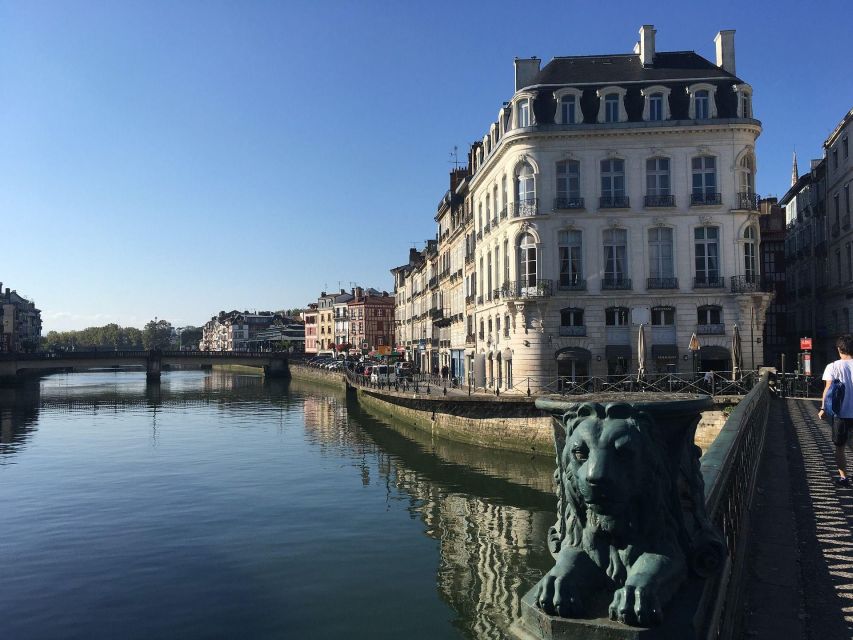 Bayonne: Private Guided Walking Tour - Key points at a glance